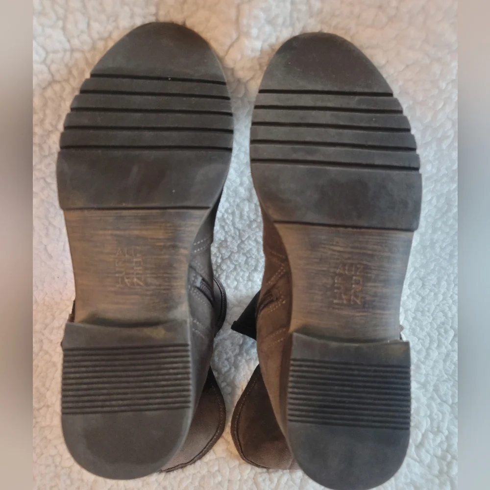 Naturalizer Sutton Suede Boots Faux Fur Lined Taupe Size 8 Like New Comfort